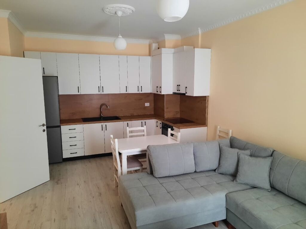 Apartament me qera 2+1+ 2 Univers City