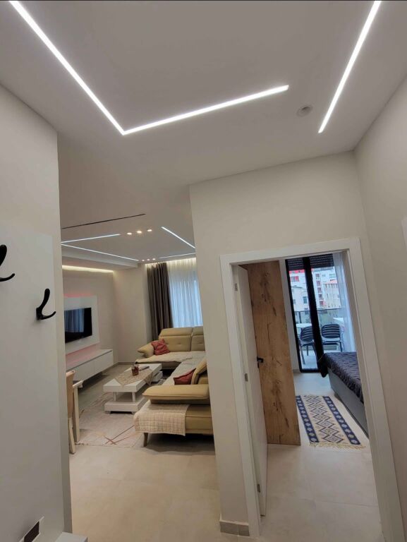 Affitto | Apartament 1 + 1 | Rruga 5 Maji | 500 €/mese