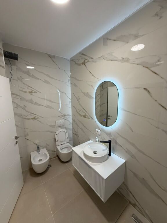 Office for rent, Ndergjoni Complex