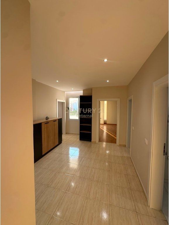 Via E Eblasanit - Ufficio in Affitto 190m2 Vicino all'Ambasciata Americana Edificio Commerciale