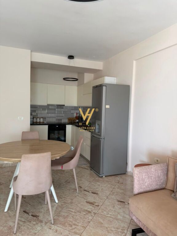 SHITET APARTAMENT 2+1+BLK NE LUNGO MARE, VLORE 260.000 EURO