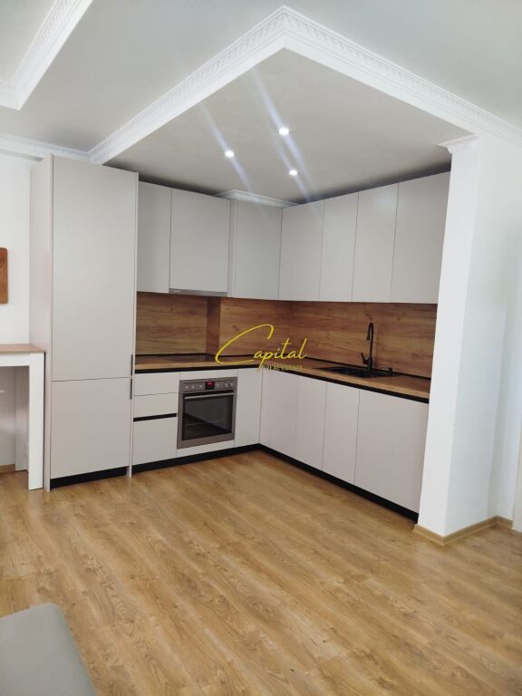 SHITET APARTAMENT 1+1 FRESKU 11.500.000 LEKE