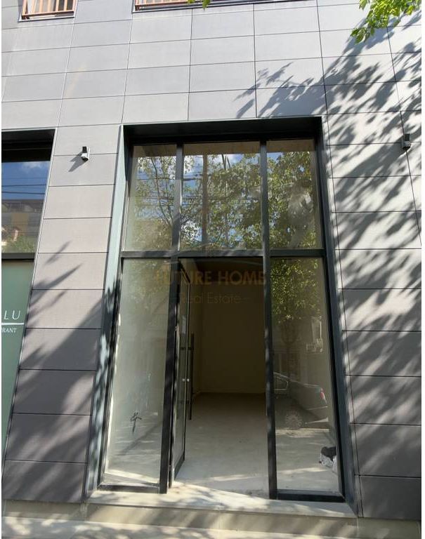 Rent, Business Premises, "Tefta Tashko Koco" Street, New Bazaar, Tirana