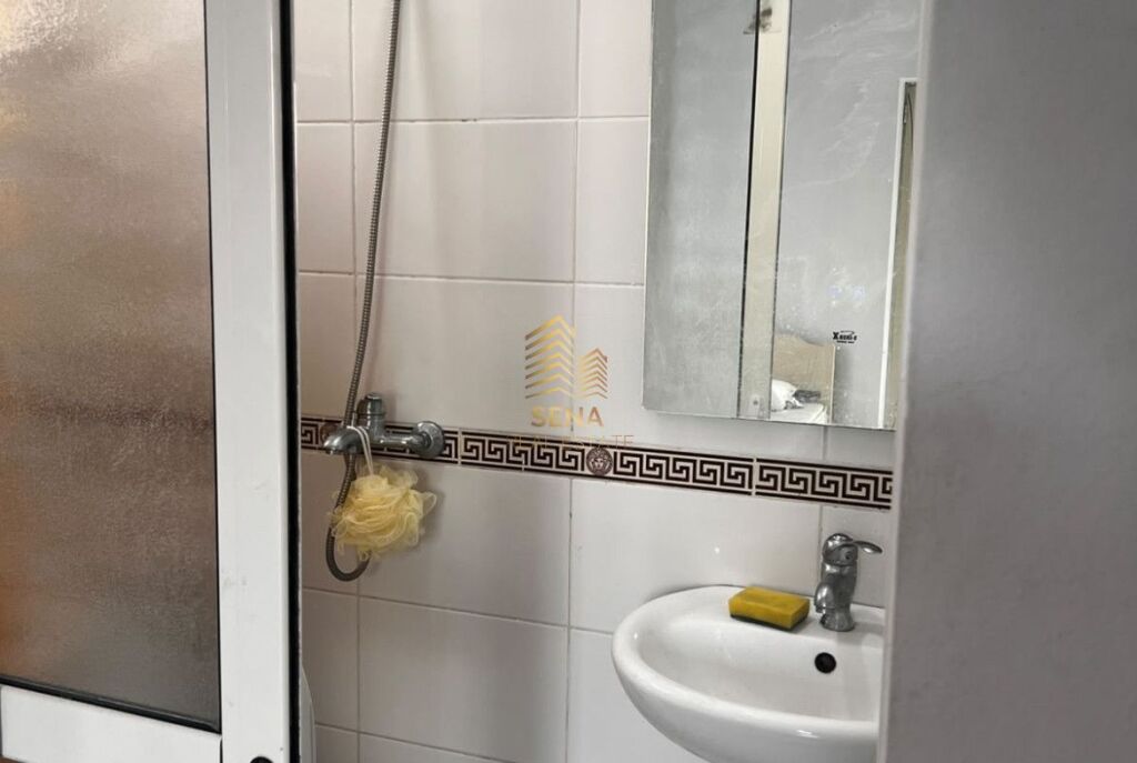 Qira, Garsoniere, Tregu Elektrik, 25.000 Leke/muaj