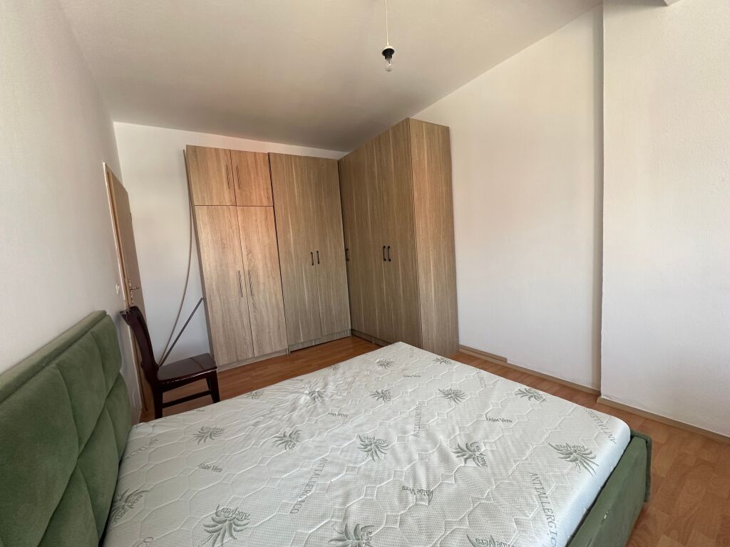 Apartament 1+1 me qira te Ish Stacioni i fundit te Tiranes se Re