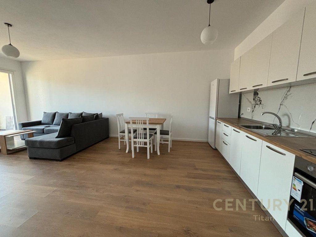 Appartamento 2+1+2 in affitto a Don Bosko 900 € /Mese 90.000 Lek /Mese
