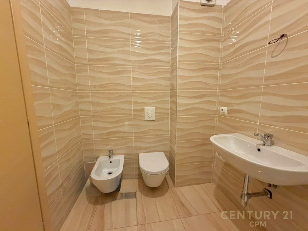 APPARTAMENTO 1+1 IN VENDITA A KINOSTUDIO! 146,000 € 13,500,000 Lekë