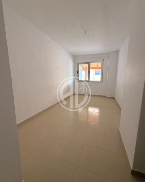 Shitet Apartament 2+1+2 – Pranë Ish-Urt, Durrës