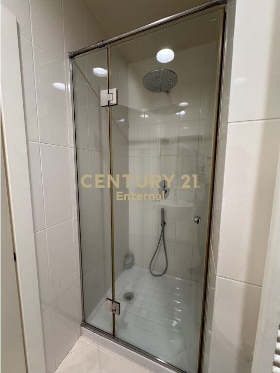 Jepet me Qera, Apartament 3+1+2+Post Parkimi, Rruga e Kosovareve