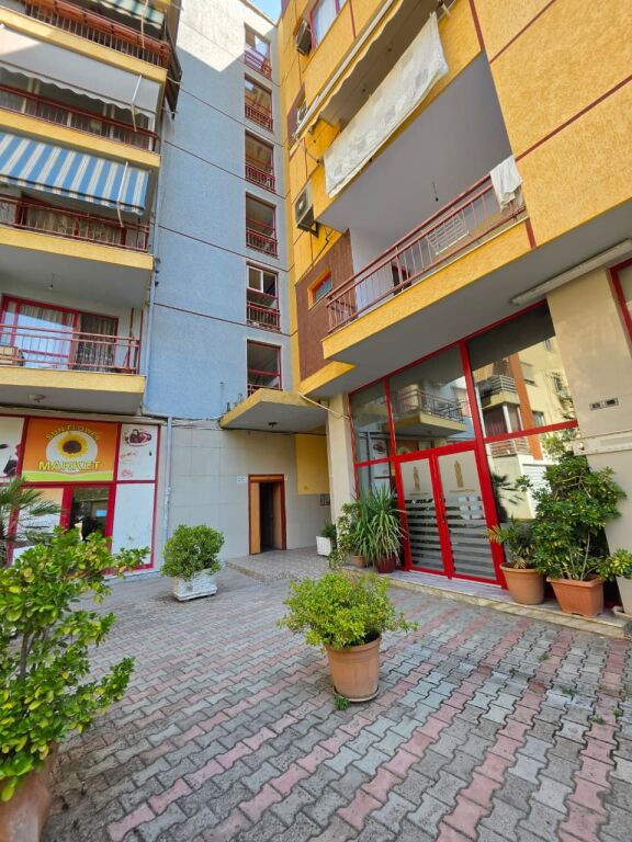 🔥 FOR SALE: 3+1+2 BATHROOMS 📍 Zogu i Zi - Kryqi i Kuq | (Perfect Layout) Building from 2013 • Excellent Location 💥 240,000 Euro