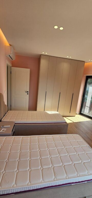 Modern apartment 2+1+Parking space at Kodra e Diellit 2!
