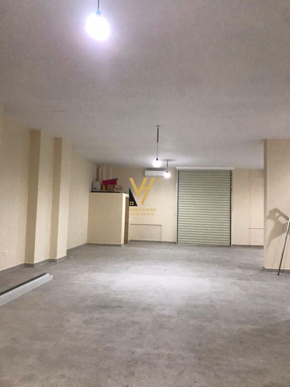 SHOP FOR RENT 160 M2 IN FRESK 100,000 LEKE