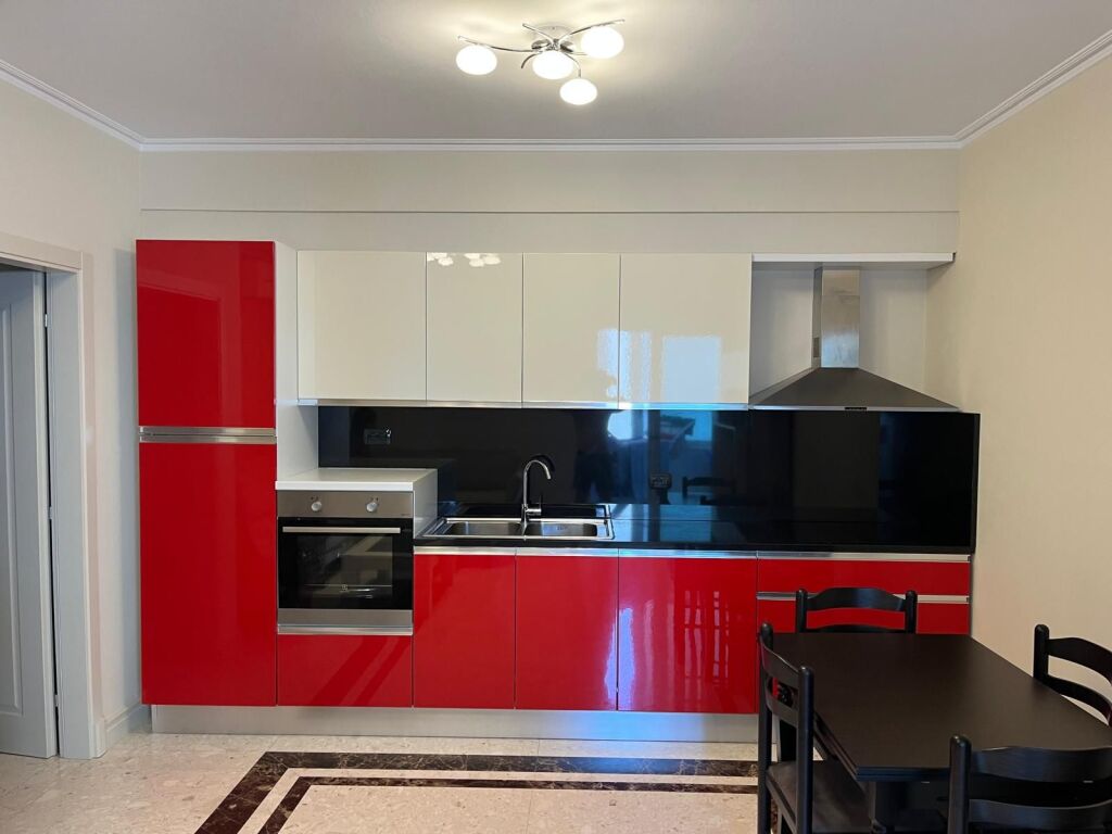 APARTAMENT 1+1 ME QIRA VJETORE | LUNGOMARE, VLORË 🌊🏡