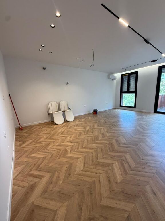 2+1+2 apartment for sale in Shkozë
