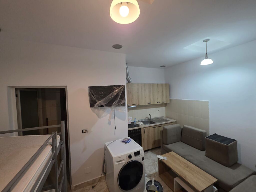 Shitet Apartament don bosko 185.0000€