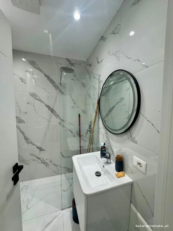 Appartamento In Affitto 1+1 Vicino Brryli (ID B2101899) Tirana