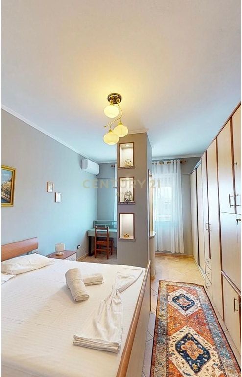 Shiten dy apartamente 1+1 – Pista Iliria, Durrës!
