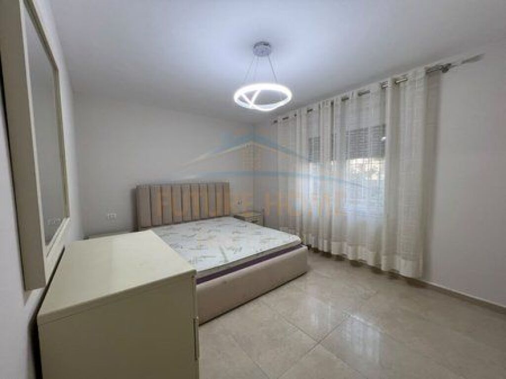 Shitet, Apartament 1+1, Selvia, Tirane