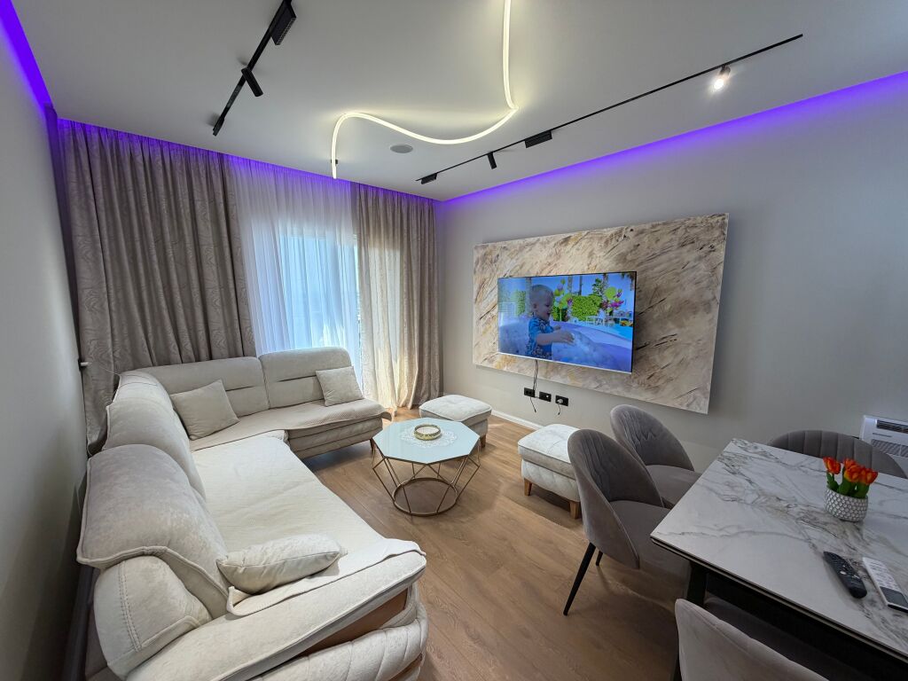 Super appartamento in affitto 2+1, Prezzo 80.000 lek Kompleksi Aura via Dritan Hoxha
