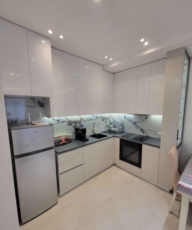 Affitto | Apartament 1 + 1 | Rruga 5 Maji | 500 €/mese