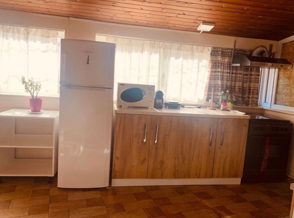Kavaja Street, studio apartment for rent!
