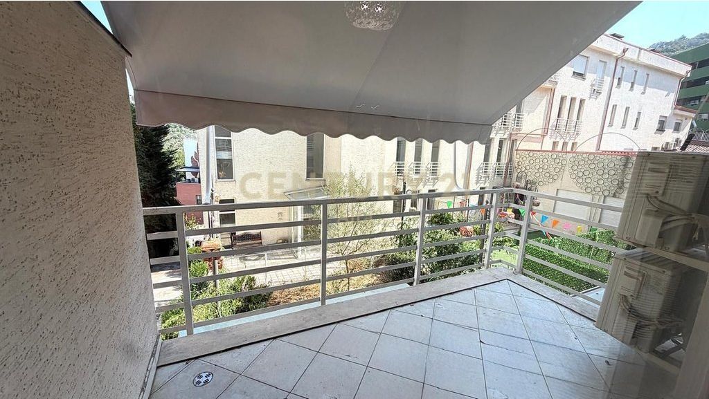AFFITTASI DUPLEX 3+1+3 – KODRA E DIELLIT 1 (ESTENSIONE) 1.500 € /Mese