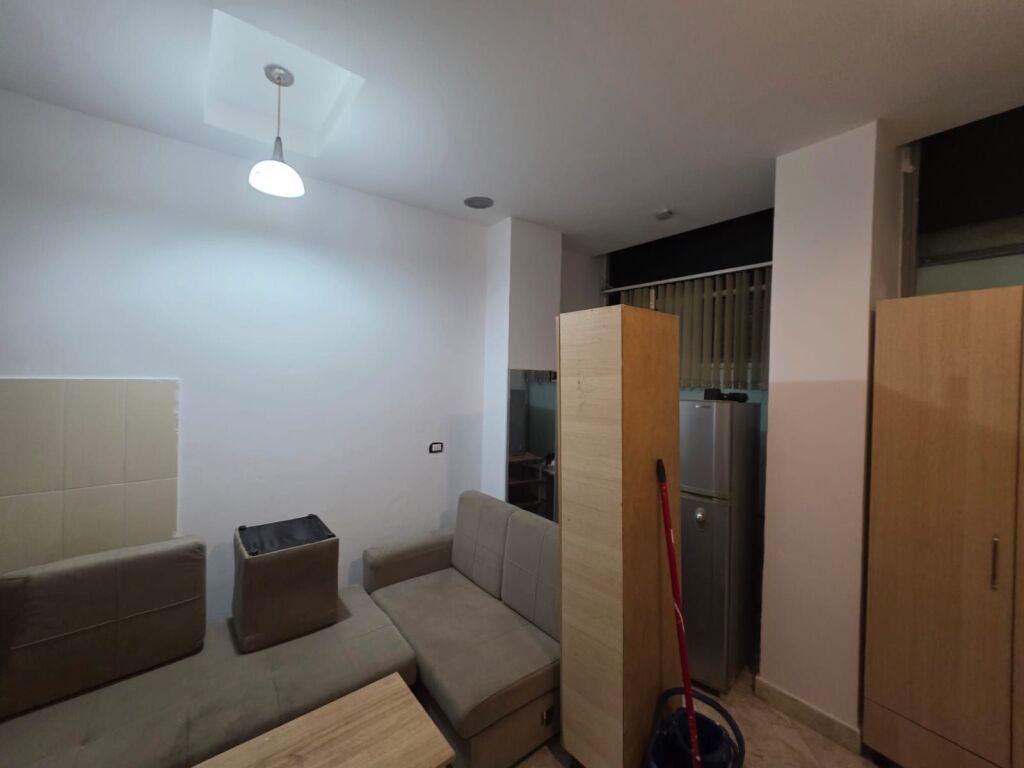 Shitet Apartament don bosko 185.0000€