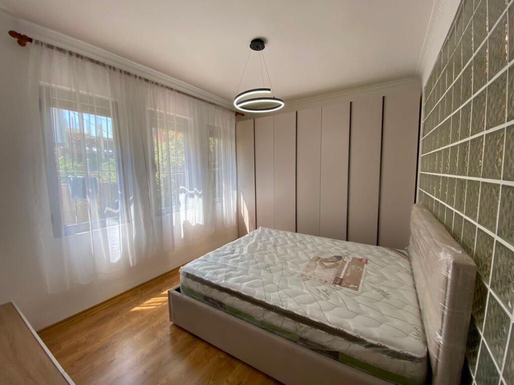 Shitet Apartament 1+1 Fresk