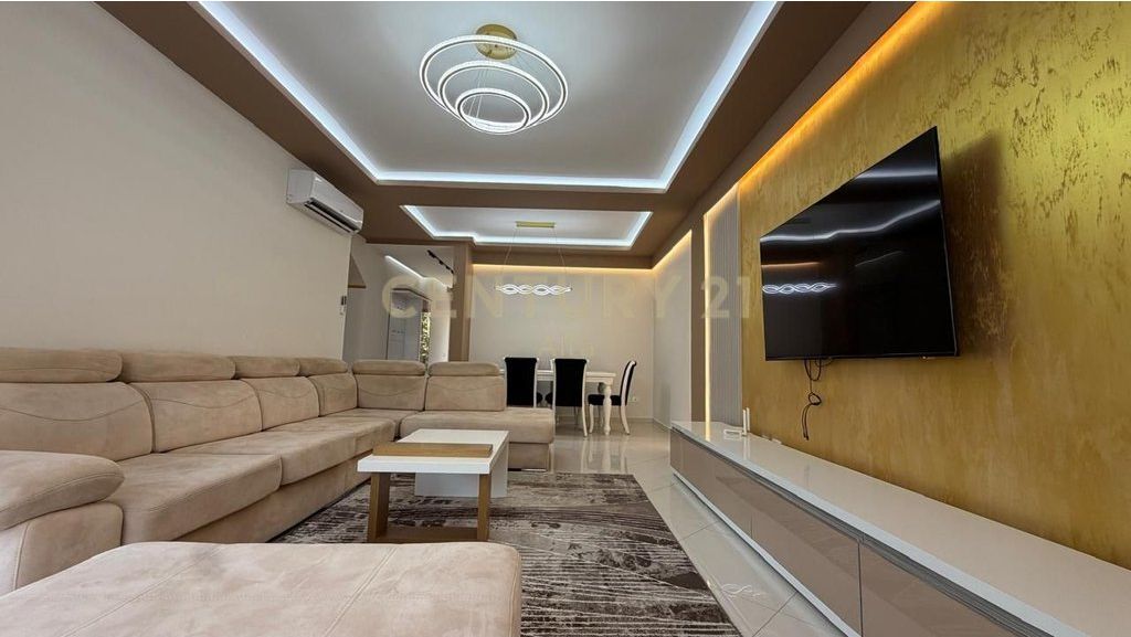 AFFITTASI DUPLEX 3+1+3 – KODRA E DIELLIT 1 (ESTENSIONE) 1.500 € /Mese