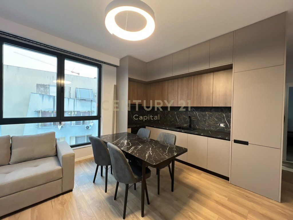 Appartamento 1+1 di lusso in affitto vicino a SPAK, edificio nuovo! 700 € /Mese 65.000 Lek /Mese