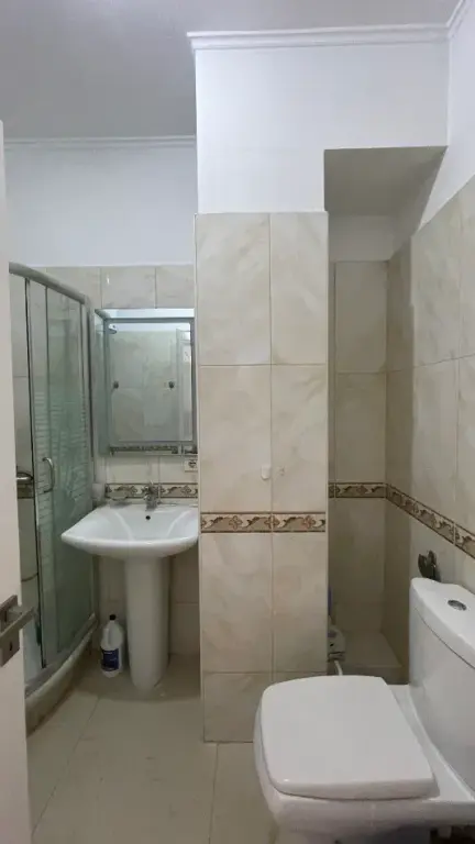 Affitto | Apartament 1 + 1 | Qender | 800 €/mese