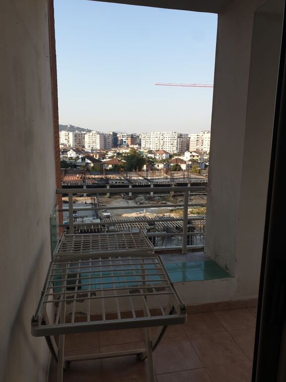 Jepet Me Qera Apartament 2+1+1 Ballkon