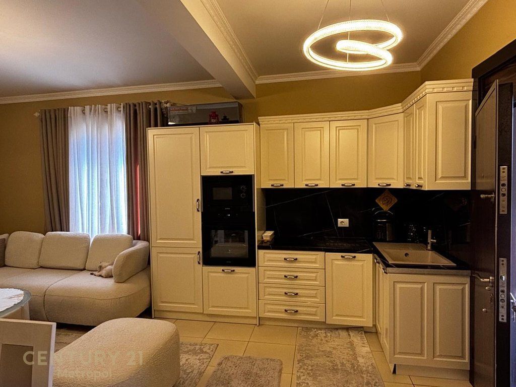 🏡 SHTËPI 2-KATËSHE PËR SHITJE – SAUKU I VJETËR / MJULL BATHORE 25,000,000 Lekë