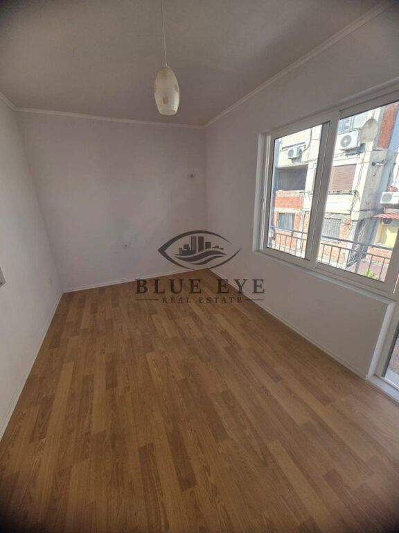 Apartament 2+1 Për Shitje prane Spitalit, Durrës!