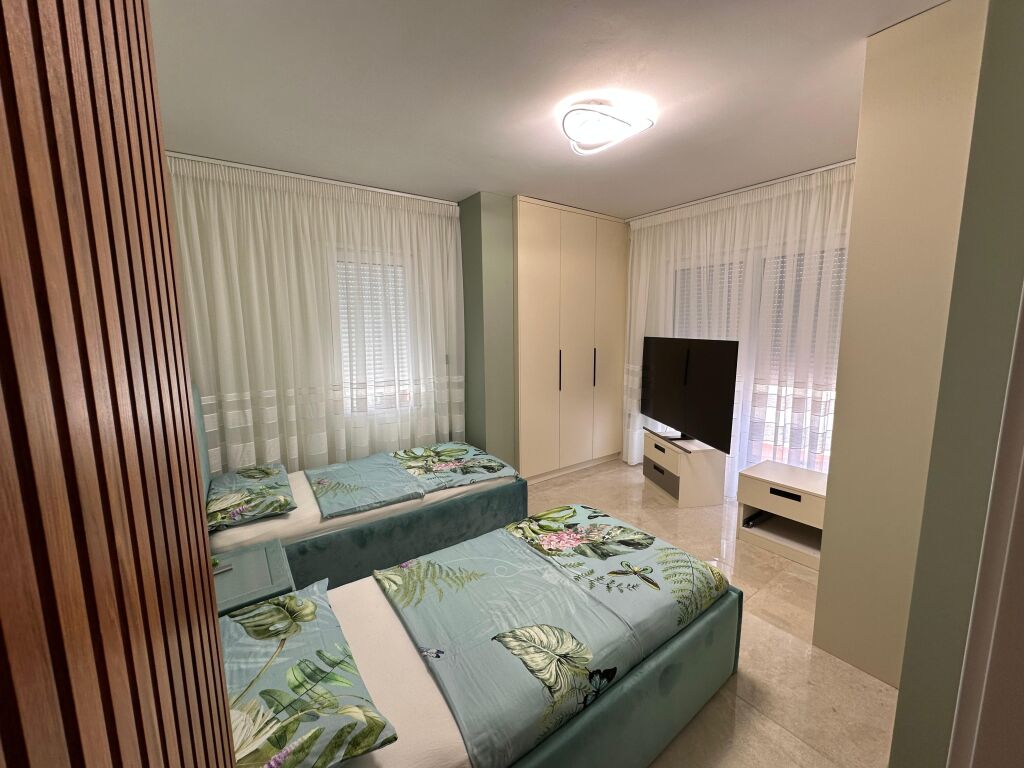Jepet me qira apartament 2+1 – Green City, Astir