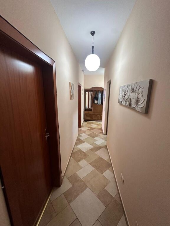 Jepet me qera apartament 2+1 tek Jordan Misja