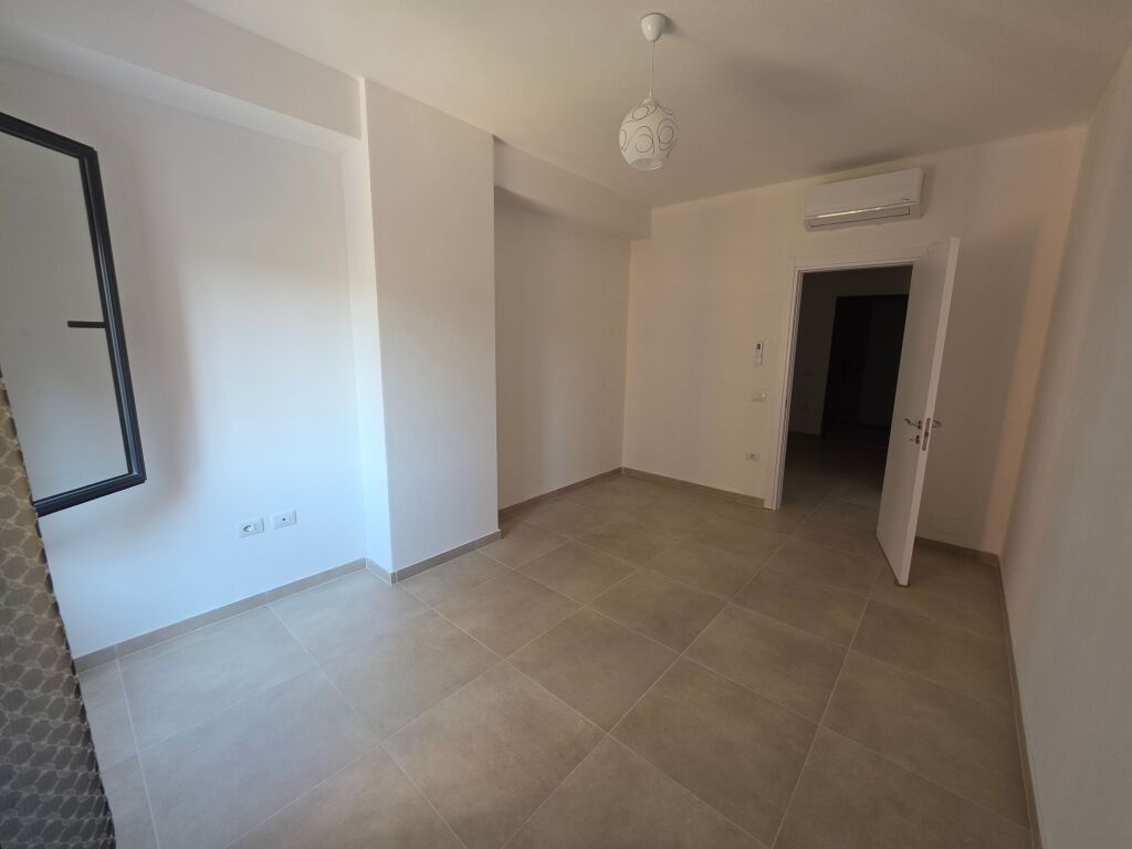 🏡 Apartment 2+1+2+Parking for rent  📍Urban Gate Complex, Astir 💰 Price: 45,000 Lek/Month