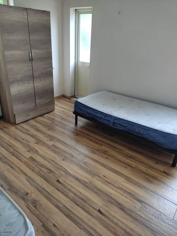 GARSONIERA 25.000 LEKE MERCATO ELETTRICO