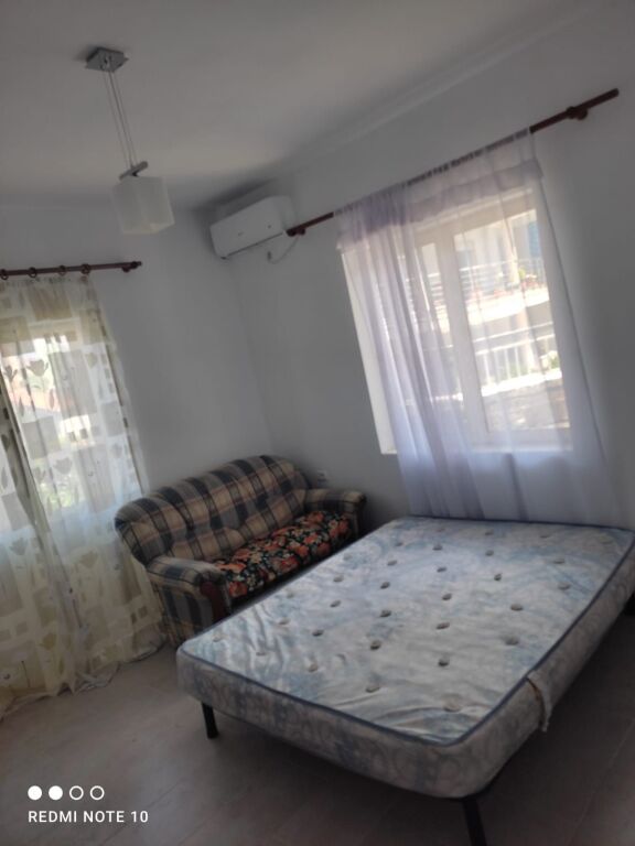 STUDIO APARTMENT 27,000 LEKE ELECTRIC MARKET