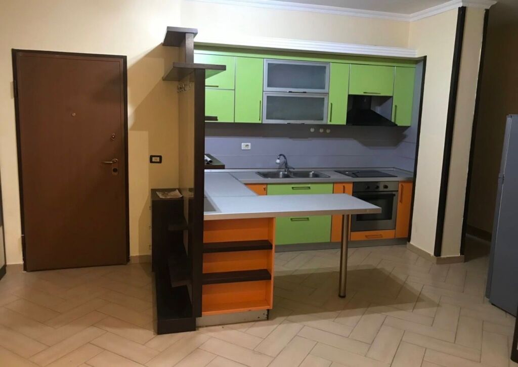 Appartamento 2+1 in affitto ad Astir! 40.000 Lek