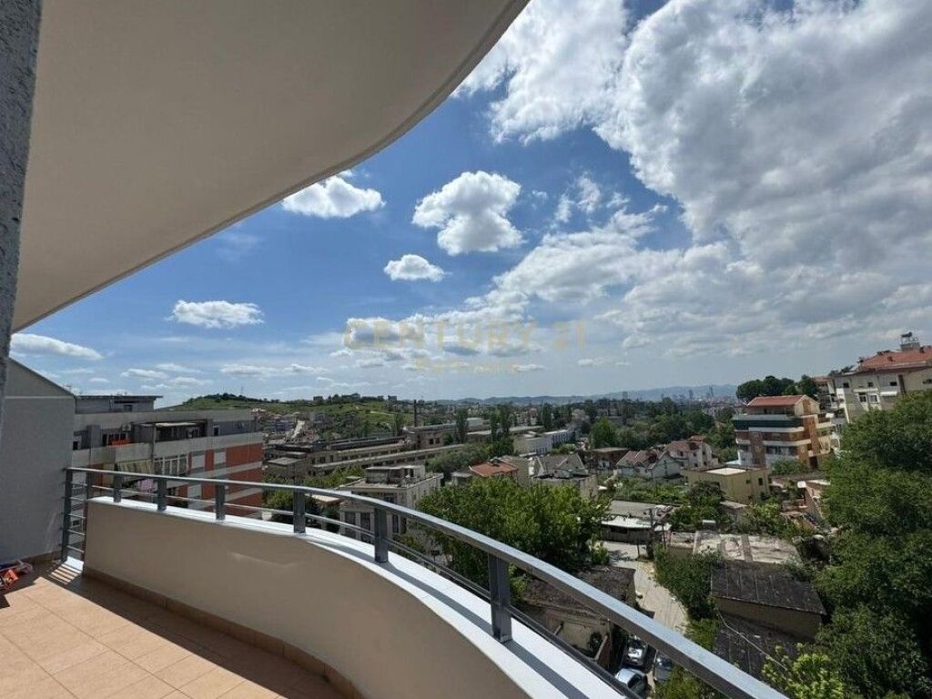 🏡 **FOR SALE APARTMENT 1+1 + VERANDA – SHKOZË, TIRANA**