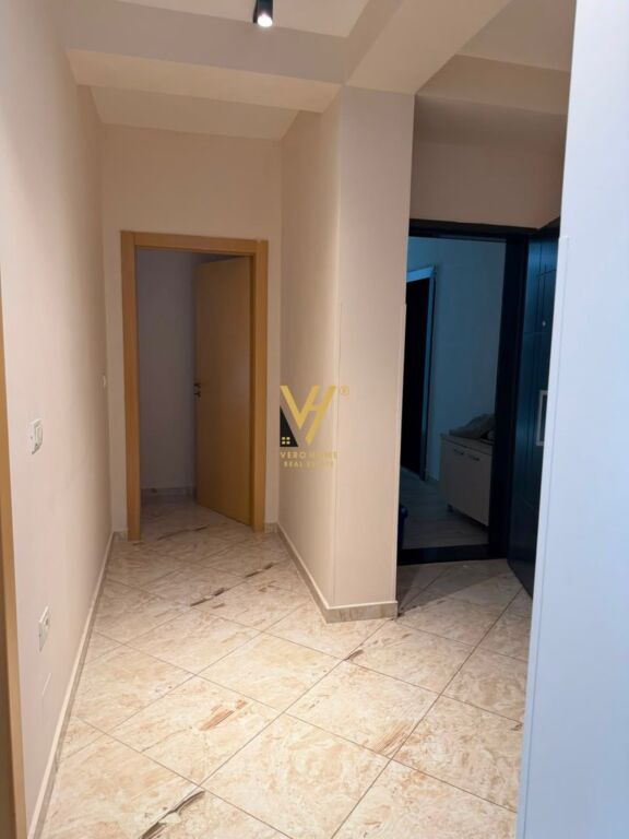 SHITET APARTAMENT 2+1+BLK NE LUNGO MARE, VLORE 260.000 EURO