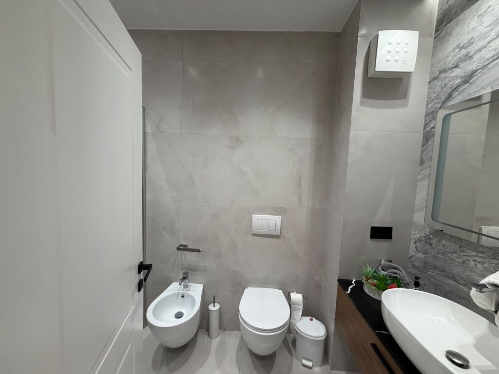 Shitet Apartament 2+1+2 + Garazhd ne Kavaje