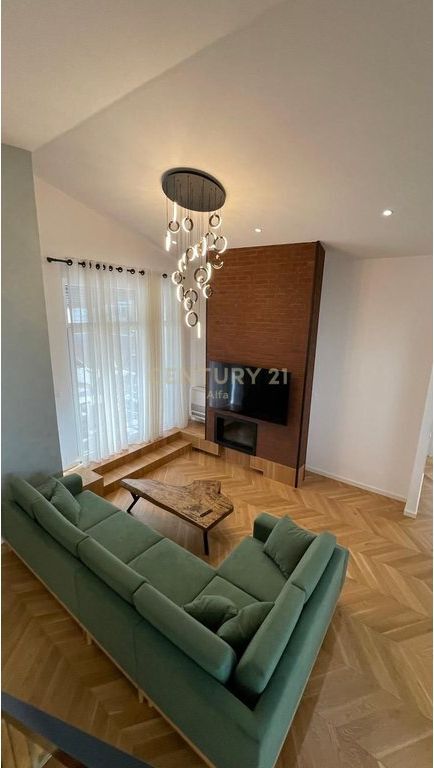 3+1 apartment for rent with veranda, parking space included – new furniture, Botanical Garden!