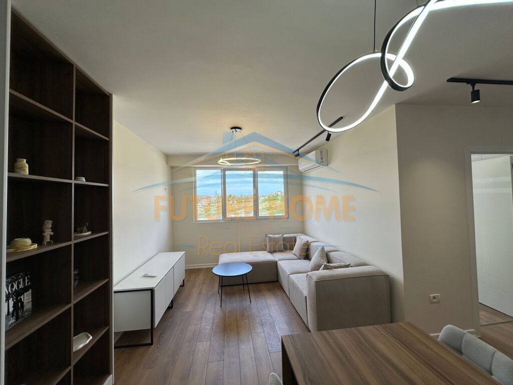 For sale, 2+1 Apartment, Shkoze, Tirana.