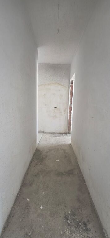 Apartment 2+1 for sale at Kompleksi Diellon, Paskuqan.