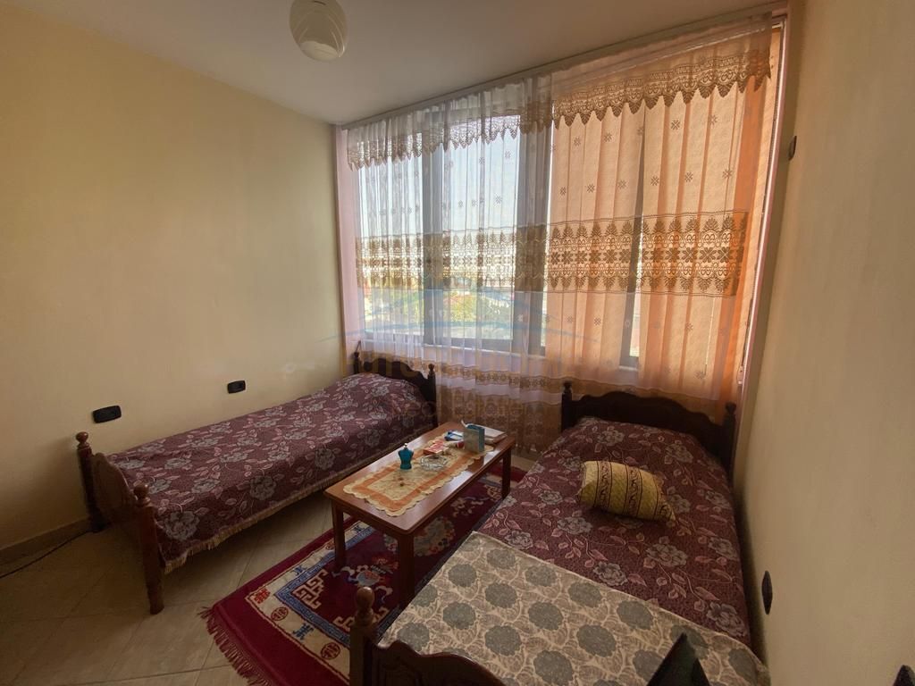 Shitet , Apartament 2+1+2, Ish Tregu Elektrik , Tirane . Empire73700
