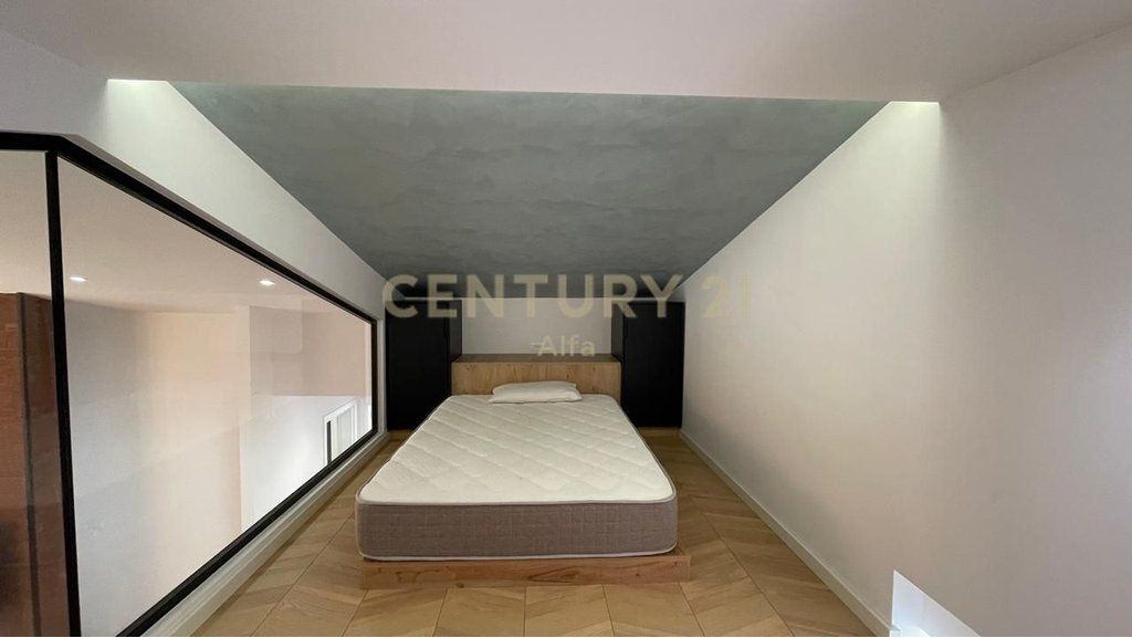 3+1 apartment for rent with veranda, parking space included – new furniture, Botanical Garden!