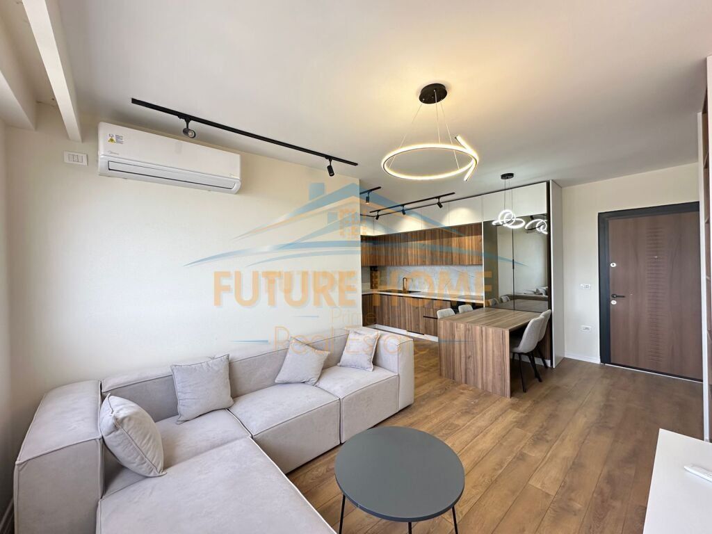 For sale, 2+1 Apartment, Shkoze, Tirana.