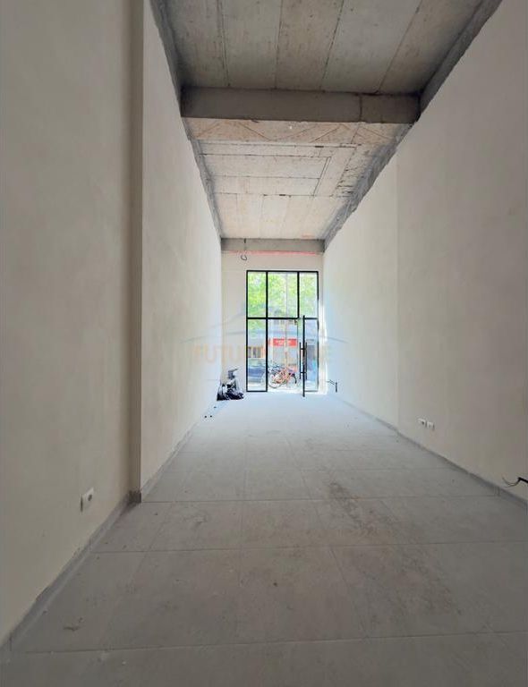 Rent, Business Premises, "Tefta Tashko Koco" Street, New Bazaar, Tirana